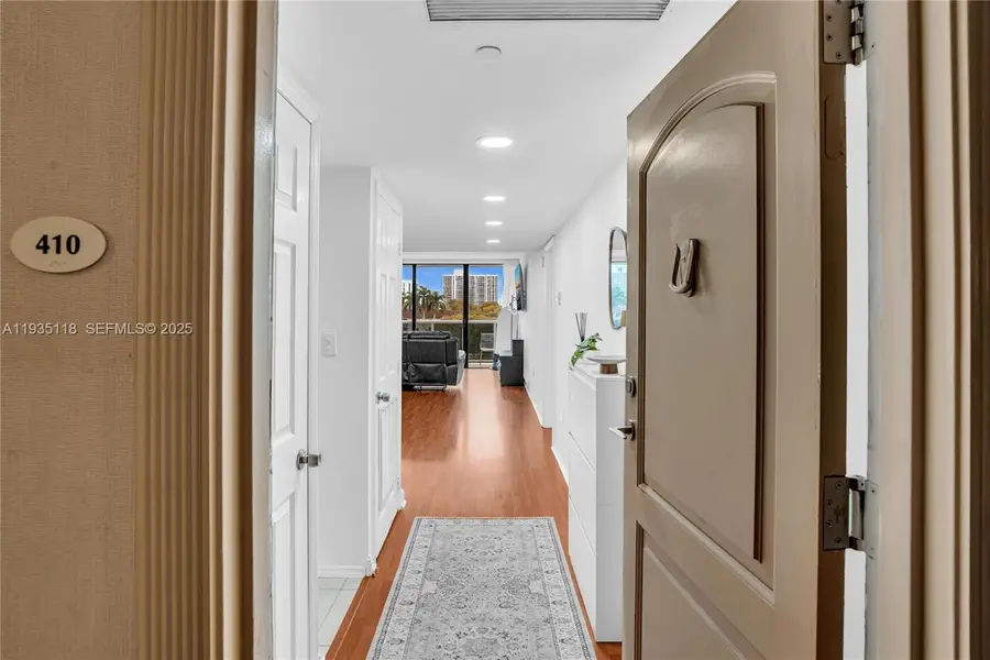 3675 N Country Club Dr #410, Aventura, FL 33180 - Image #2