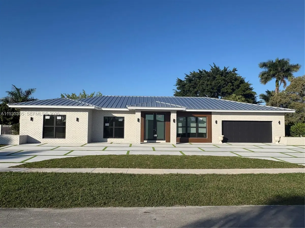 16733 Golfview Dr, Weston, FL 33326 - Image #1