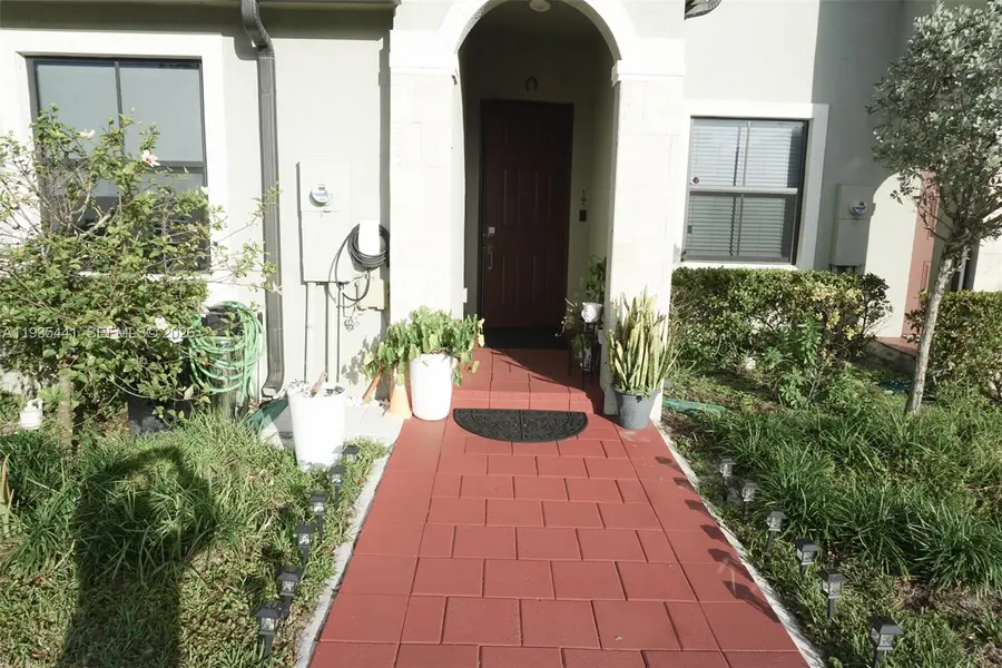 10589 W 32nd Ln, Hialeah Gardens, FL 33018 - #2