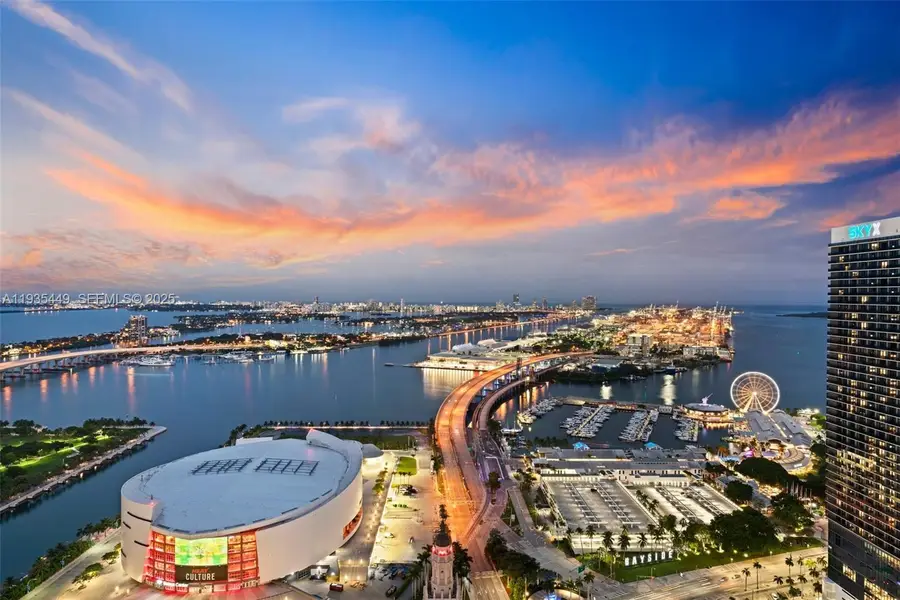 159 NE 6th St #4415, Miami, FL 33132 - Image #2