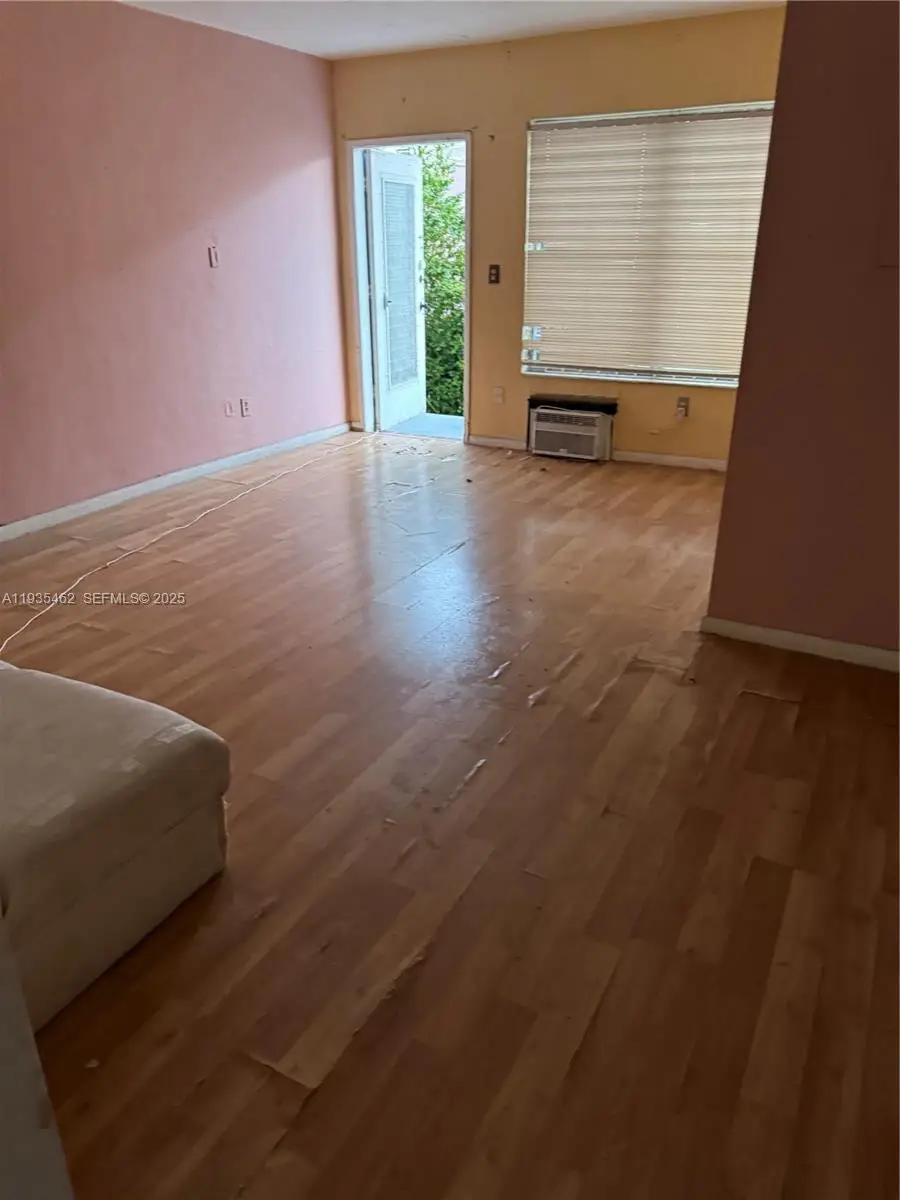 7725 Carlyle Ave #2, Miami Beach, FL 33141 - Image #3