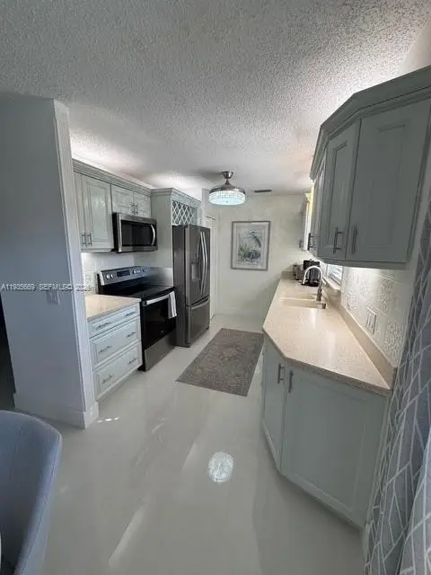 17 Lake Vista Trl #201, Port Saint Lucie, FL 34952 - Image #2