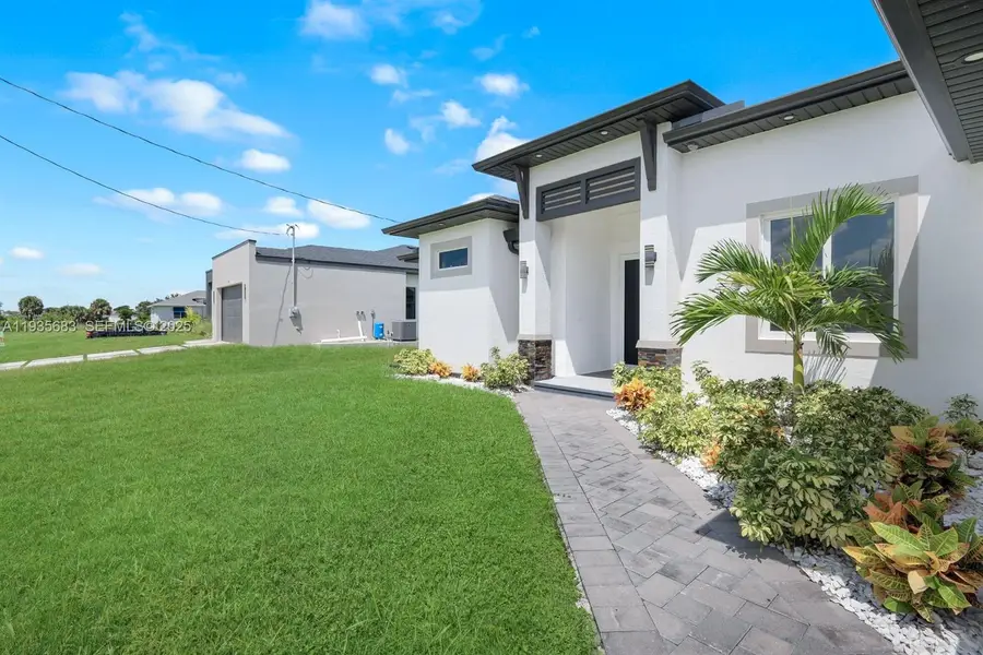 3923 Nw 38th St, Cape Coral, FL 33993 - Image #3