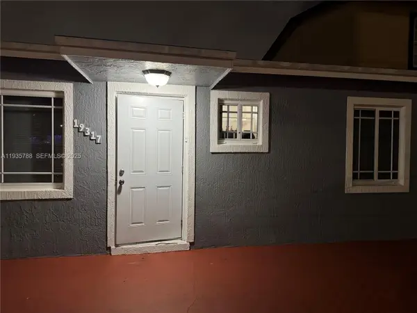 19317 NW 47th Ave #19137, Miami Gardens, FL 33055