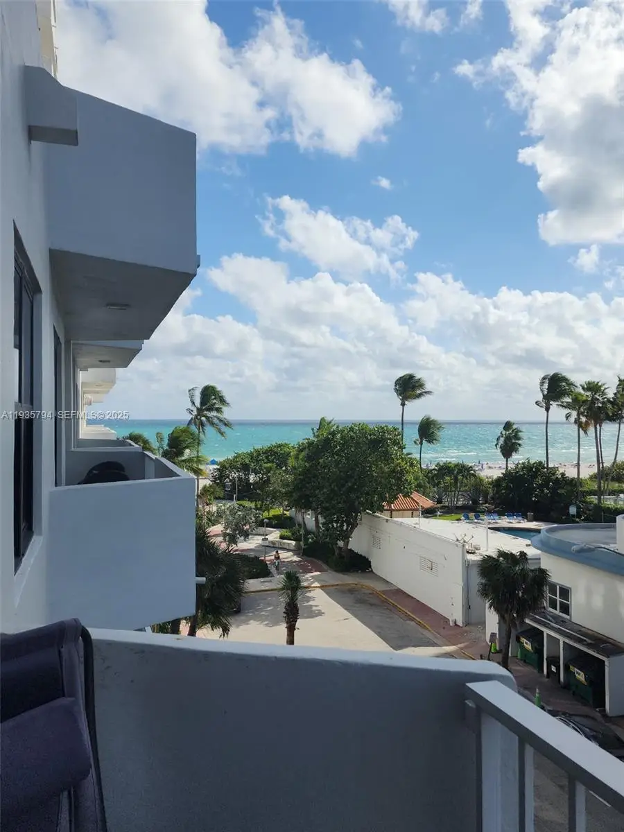 4301 Collins Ave #403, Miami Beach, FL 33140 - Image #1