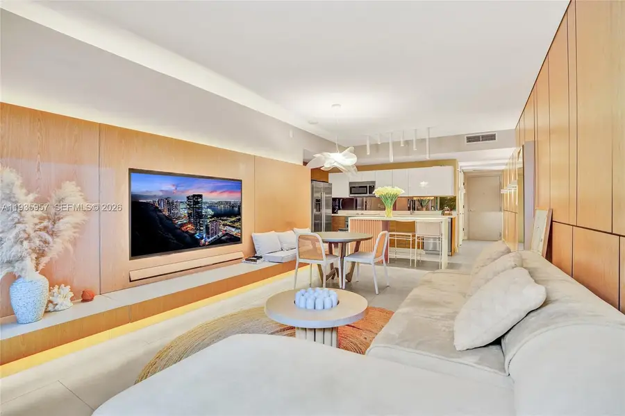 1010 SW 2nd Ave #601, Miami, FL 33130 - #3