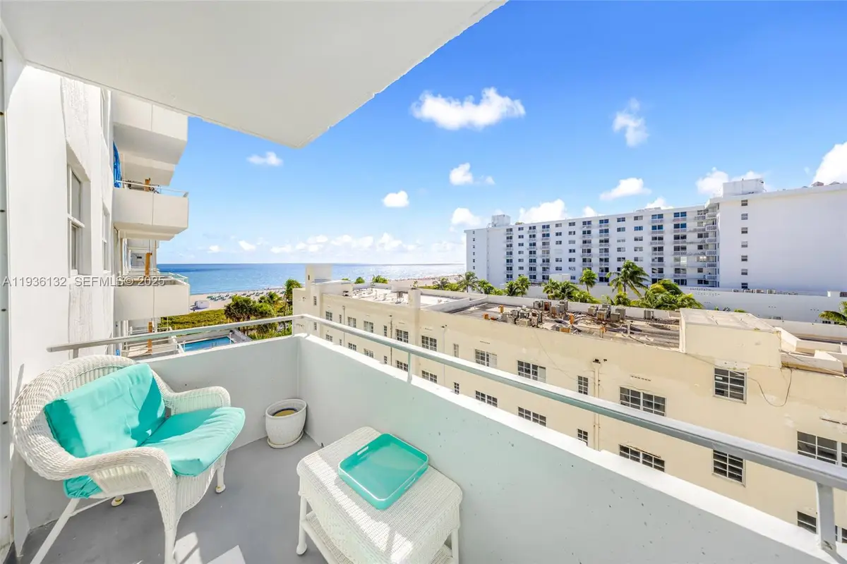 465 Ocean Dr #708, Miami Beach, FL 33139 - Image #1