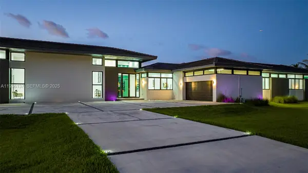 11911 NW 2 St, Plantation, FL 33325