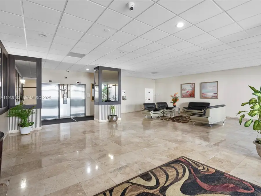 437 NE Golden Isles Dr #9H, Hallandale Beach, FL 33009 - Image #3