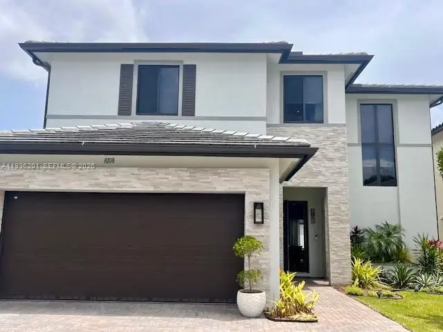 8108 NW 48th Ter, Doral, FL 33166 - Image #1