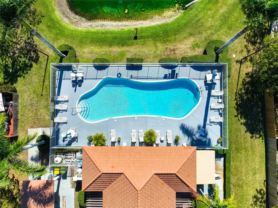 686 NE 21st Ave, Homestead, FL 33033 - Image #2