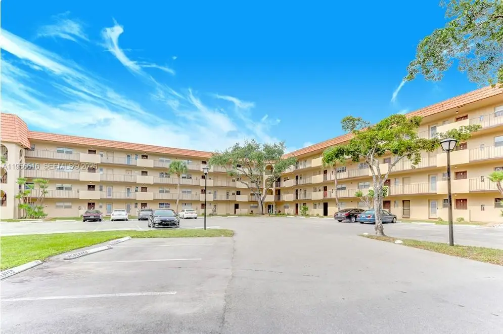 6301 N Falls Cir Dr #313, Lauderhill, FL 33319 - Image #1