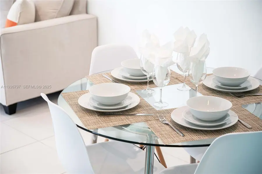 334 Oregon St, Hollywood, FL 33019 - Image #2