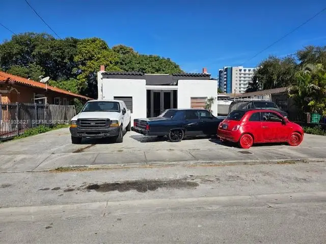 1829 NW 5th St, Miami, FL 33125 - Image #2