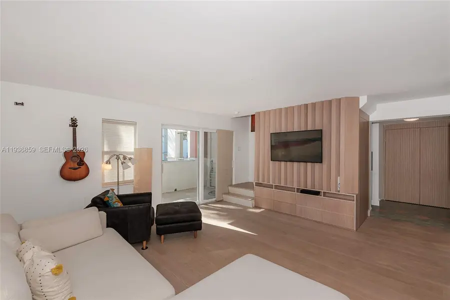 1005 8th St #204, Miami Beach, FL 33139 - Image #2