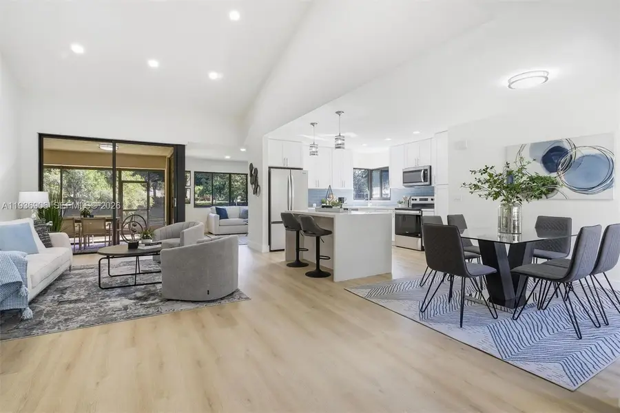 232 NW 97th Ave, Plantation, FL 33324 - Image #3