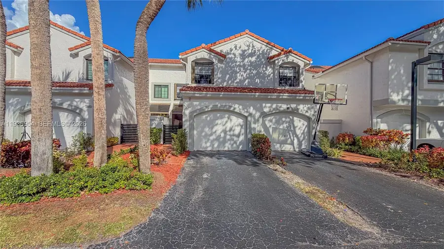 3525 Magellan Cir, Aventura, FL 33180 - Image #2