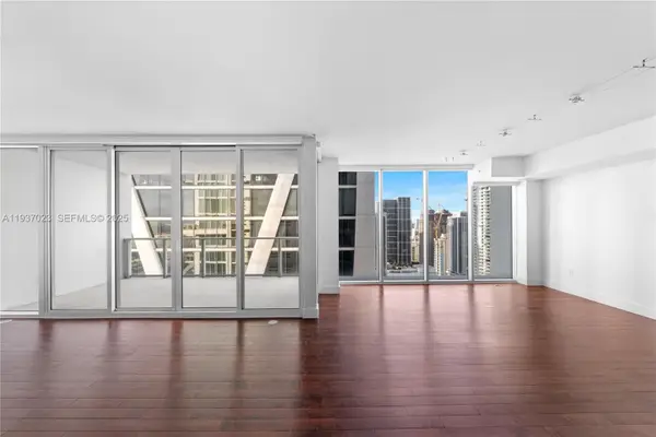 1040 Biscayne Blvd #4108, Miami, FL 33132