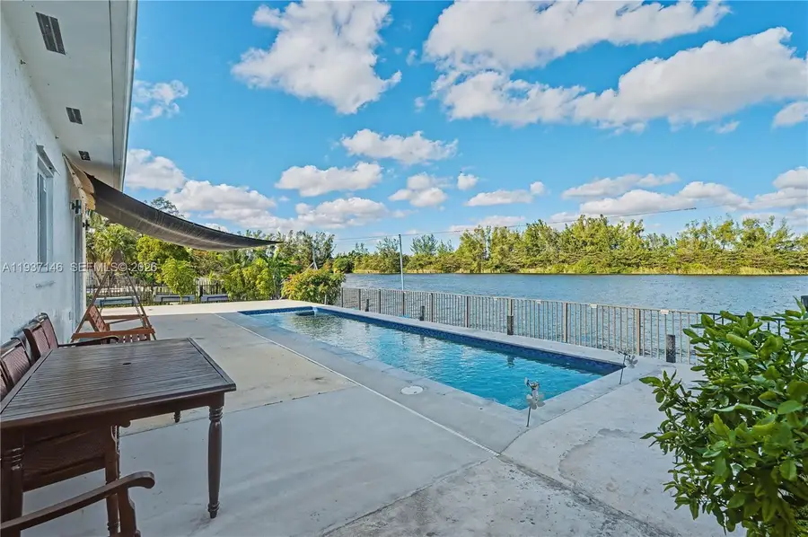 14620 NW 17th Dr, Miami, FL 33167 - Image #2