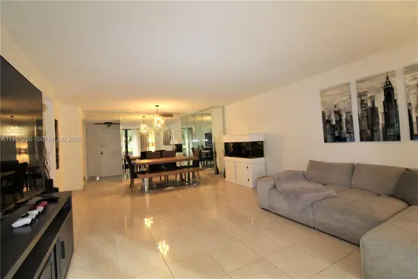 2500 Parkview Dr #315, Hallandale Beach, FL 33009