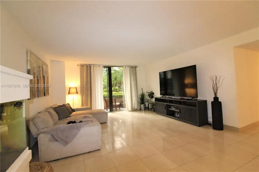 2500 Parkview Dr #315, Hallandale Beach, FL 33009 - Image #3
