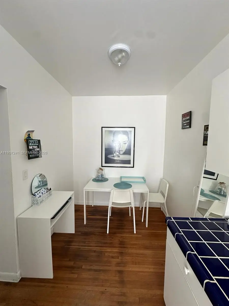 610 8th St #204, Miami Beach, FL 33139 - Image #3