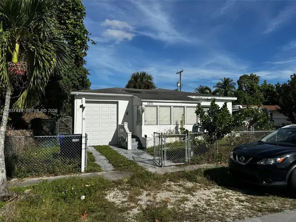 1071 NE 160th Ter, North Miami Beach, FL 33162
