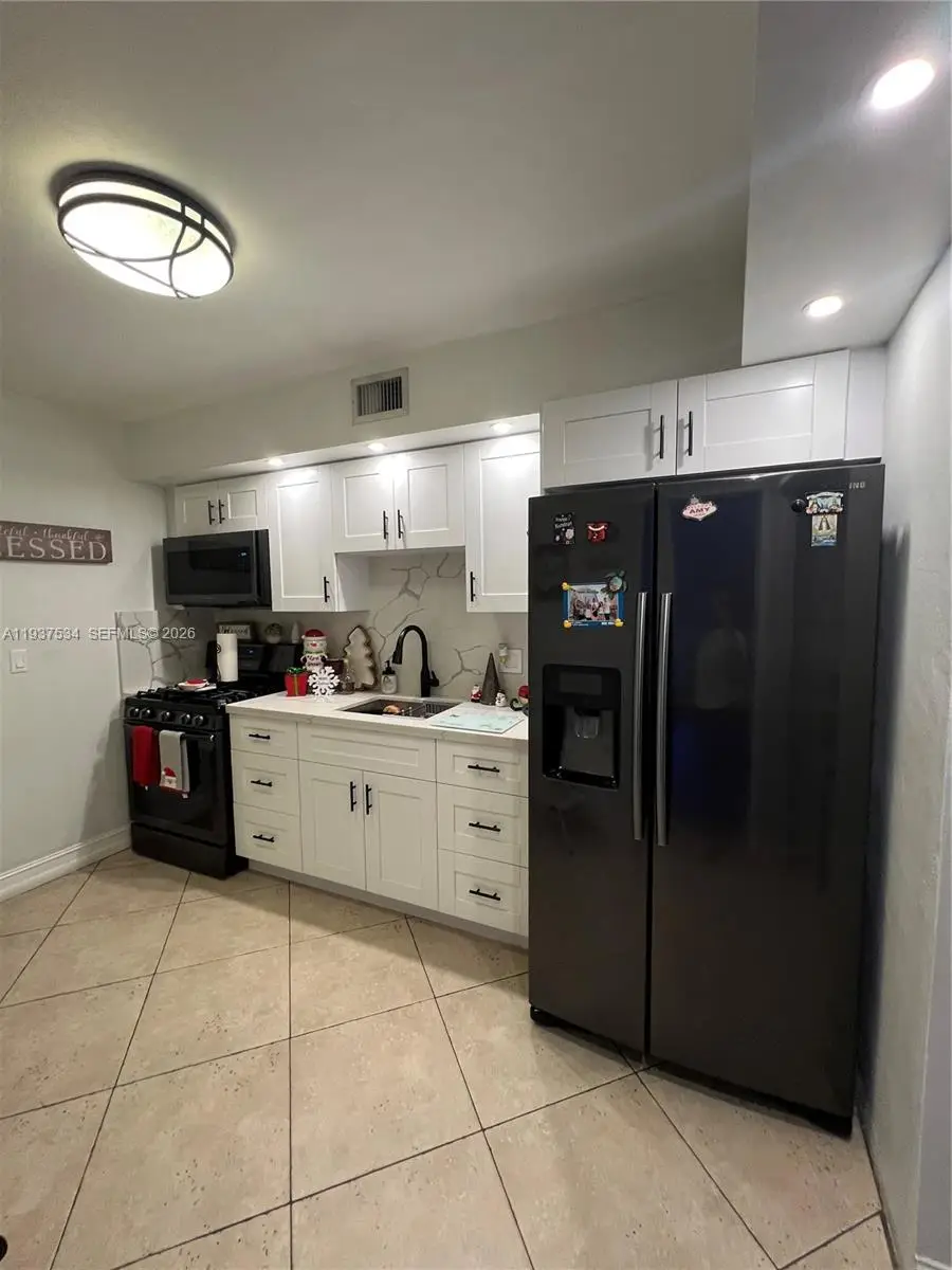 1461 E 9th Ct, Hialeah, FL 33010 - Image #3