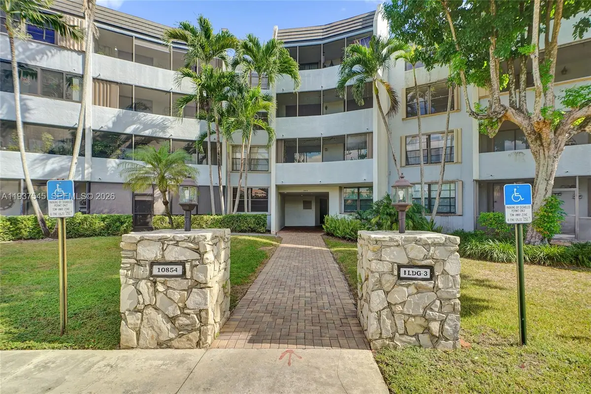 10854 Kendall Dr #221, Miami, FL 33176 - Image #1