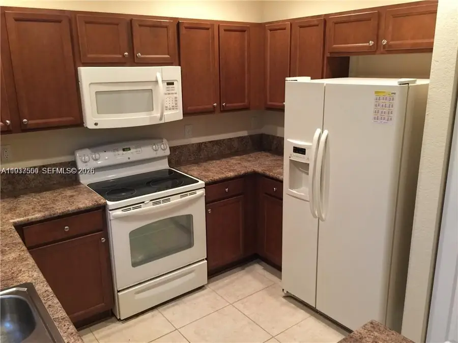 394 NE 37th Ave, Homestead, FL 33033 - Image #3