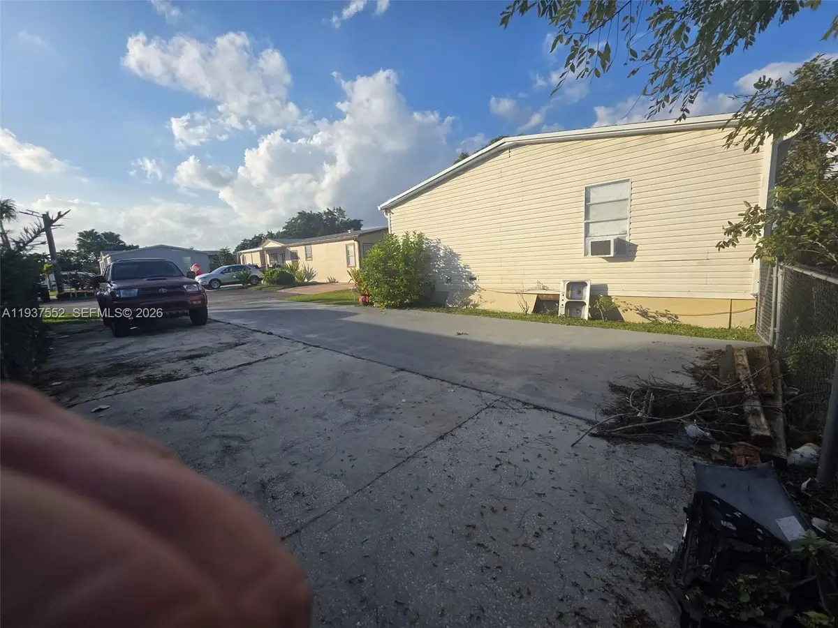 19800 SW 180 Th Ave, Miami, FL 33187 - Image #1