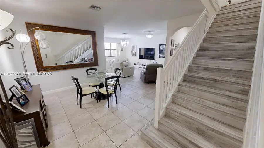 4231 SW 165th Ct, Miami, FL 33185 - Image #2