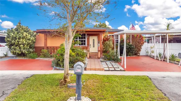 5015 E Palm Ct, Hialeah, FL 33013