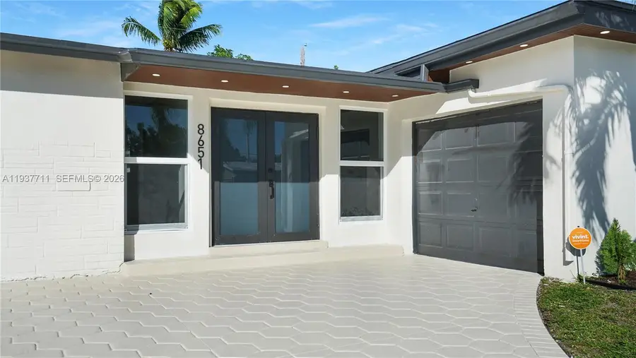8651 NW 24th St, Sunrise, FL 33322 - Image #3