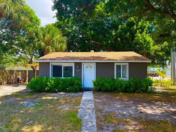 1299 NE 40th Ct, Oakland Park, FL 33334