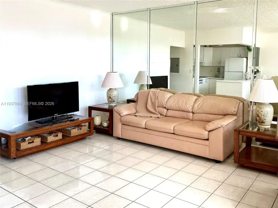 3177 S Ocean Dr #305, Hallandale Beach, FL 33009 - Image #3