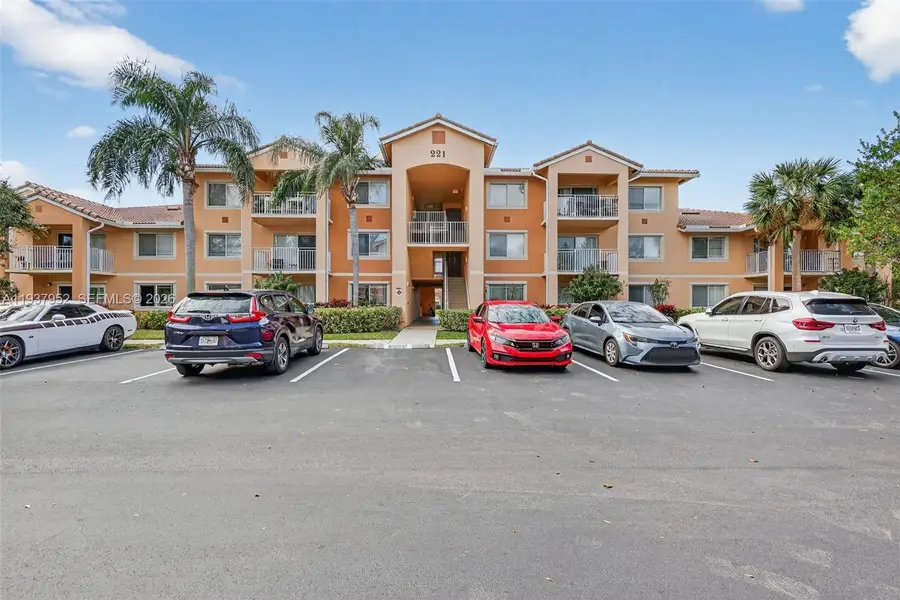 221 SW Palm Dr #306, Port Saint Lucie, FL 34986 - Image #3