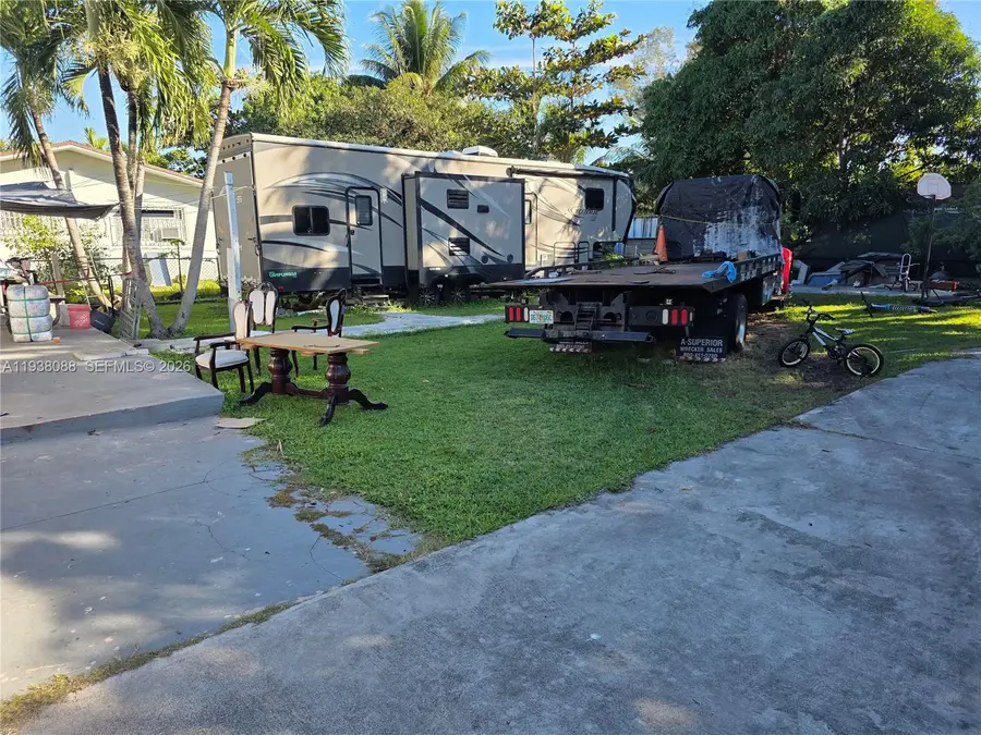 1490 NE 147th St, Miami, FL 33161 - Image #3