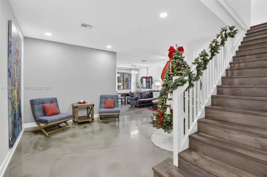 12140 Village Pl, Davie, FL 33325 - Image #3