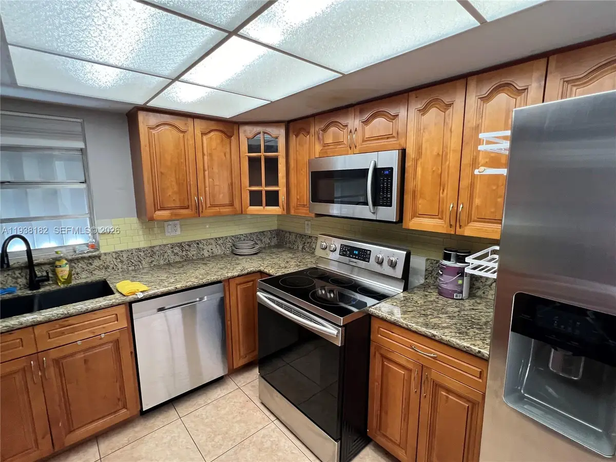 7521 W Sunrise Blvd #A2, Plantation, FL 33313 - Image #1