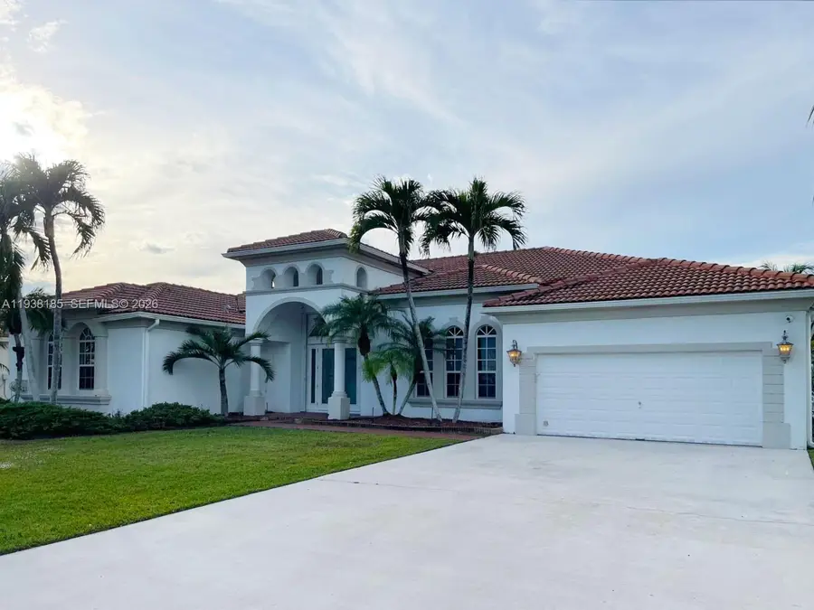 2640 Fairways Dr, Homestead, FL 33035 - Image #2