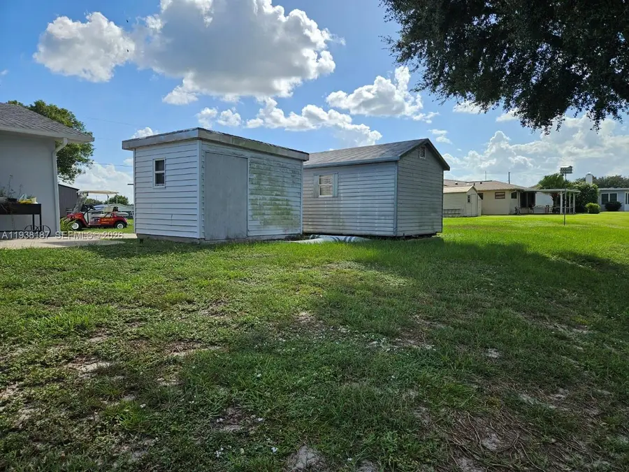 126 NE Citrus Rd, Lake Placid, FL 33852 - Image #3