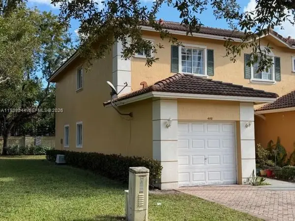 400 Princess Dr, Margate, FL 33068