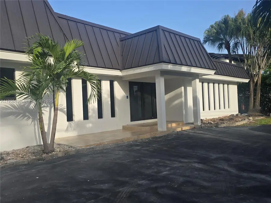 1201 Diplomat Pkwy, Hollywood, FL 33019 - Image #2