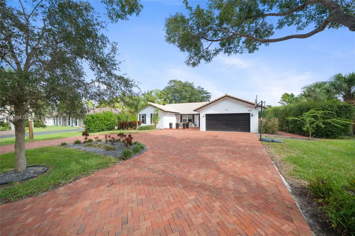 1701 NW 84th Dr, Coral Springs, FL 33071 - Image #1