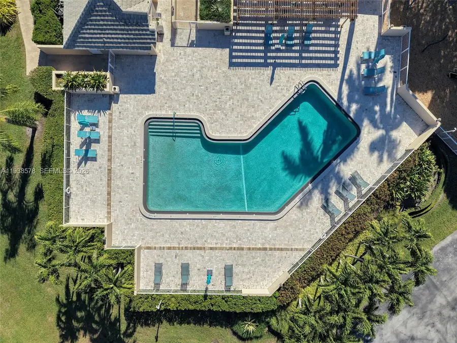 4737 NW 98th Pl, Doral, FL 33178 - Image #2