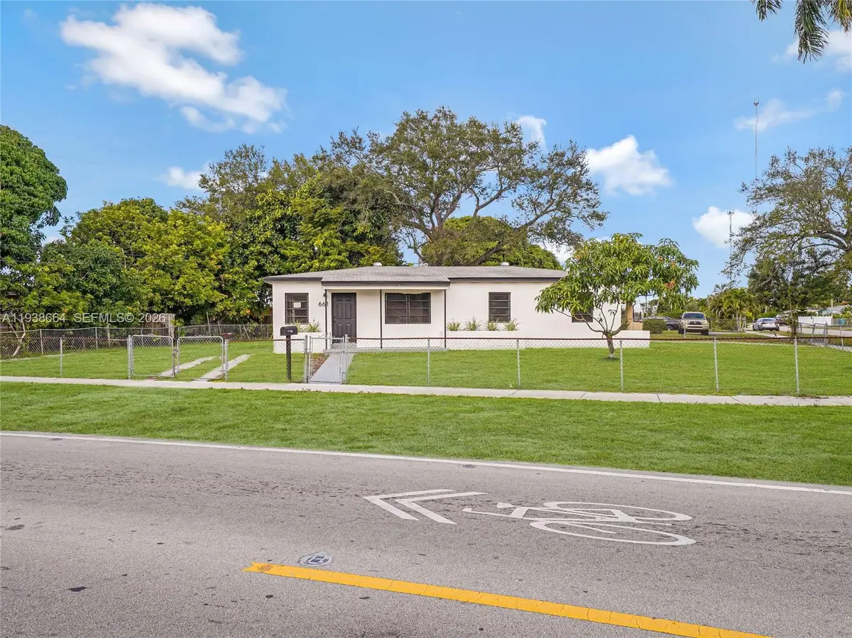 661 NW 191st St, Miami Gardens, FL 33169 - Image #1