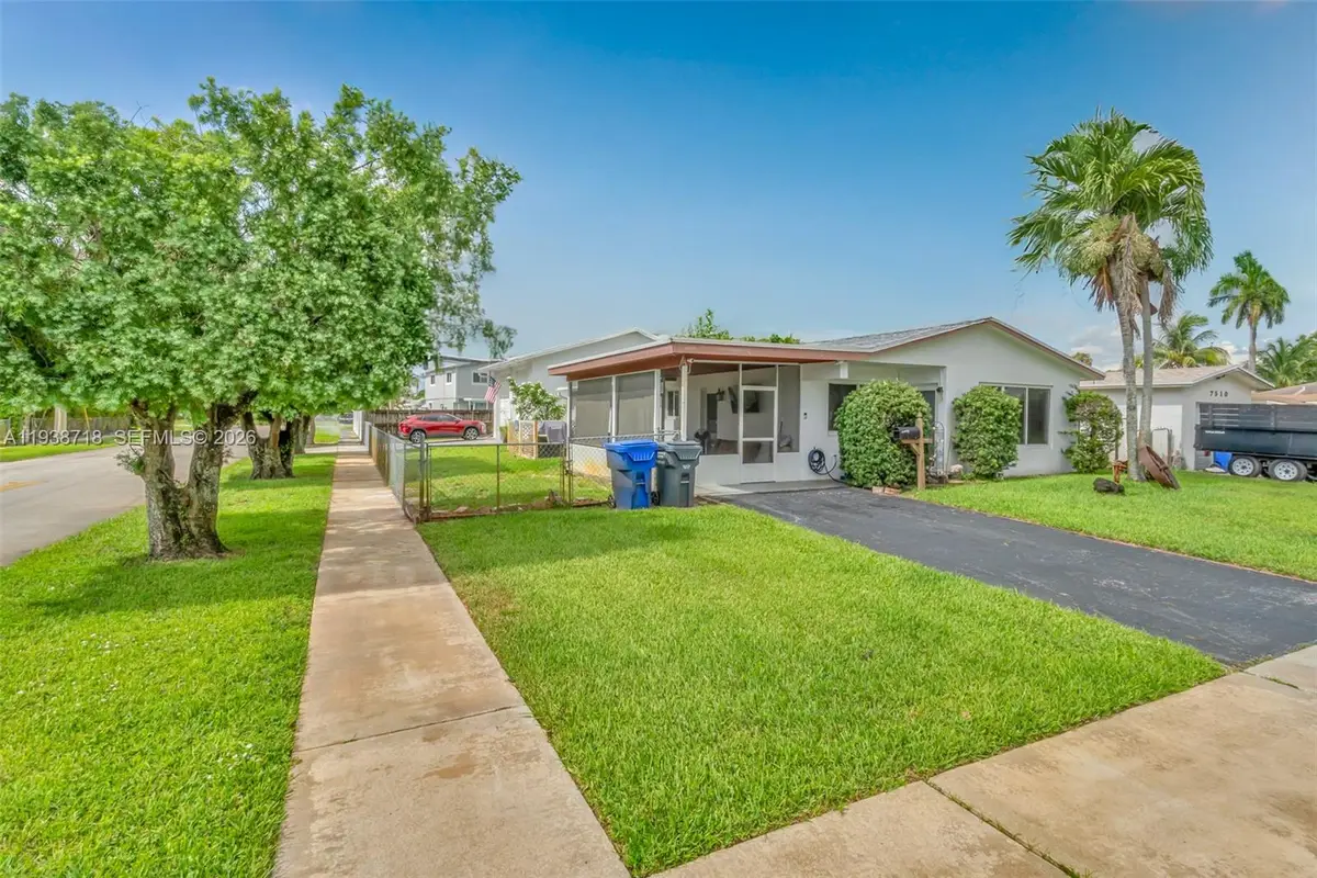 7500 Polk St, Hollywood, FL 33024 - Image #1