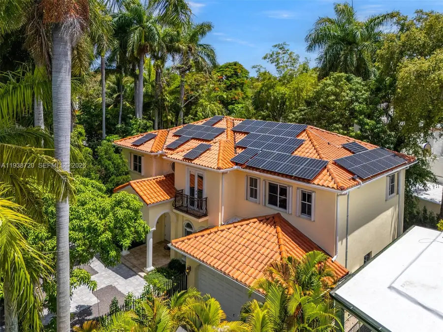 3211 Morris Ln, Miami, FL 33133 - Image #2