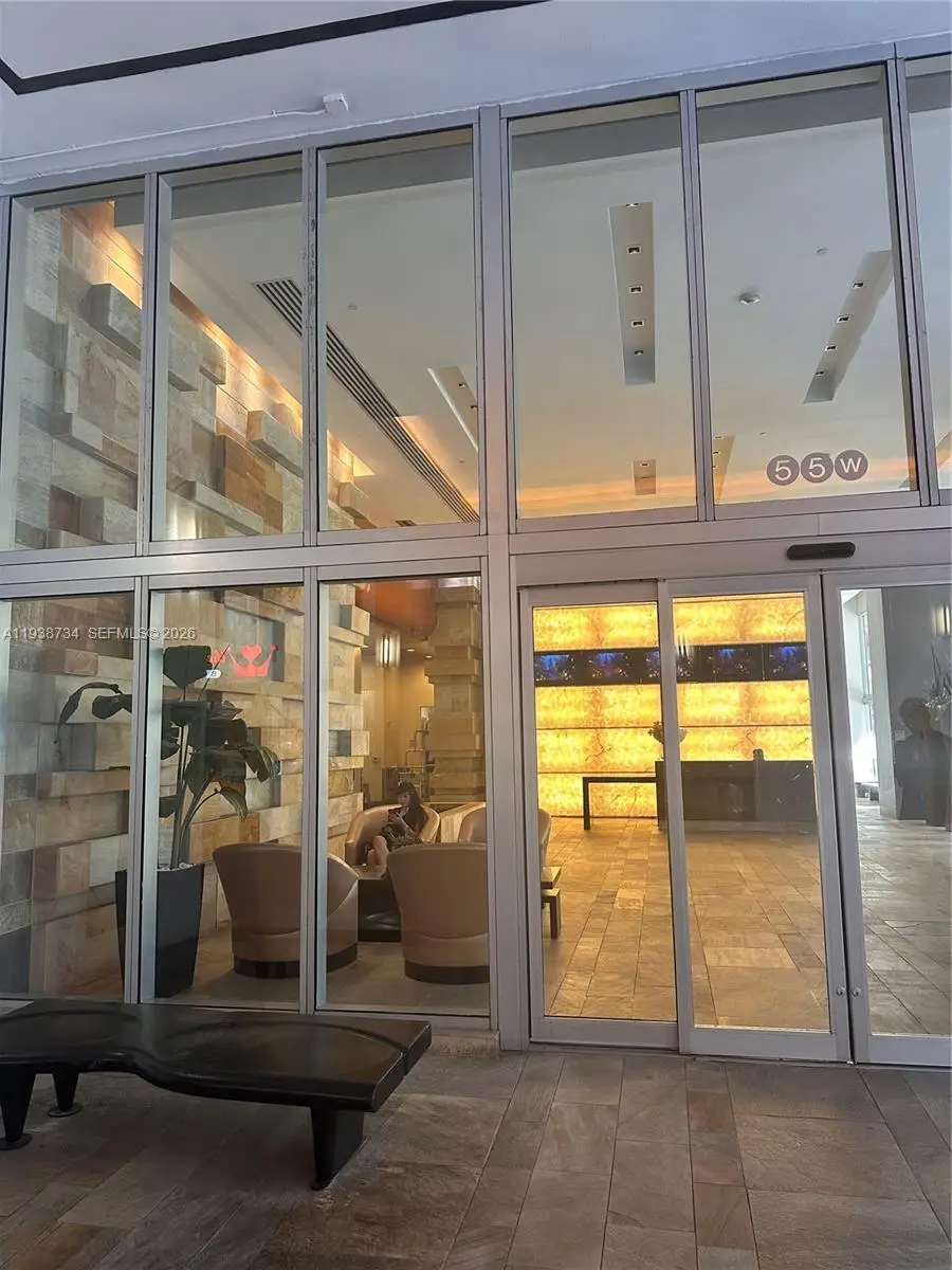 55 SE 6th St #1207, Miami, FL 33131 - Image #3